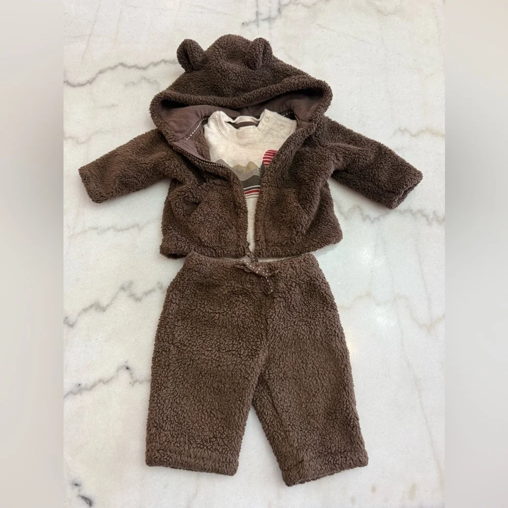 Old Navy Brown and Cream Baby Fleece Set